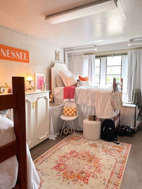 Transform Your Dorm Transform Your Dorm